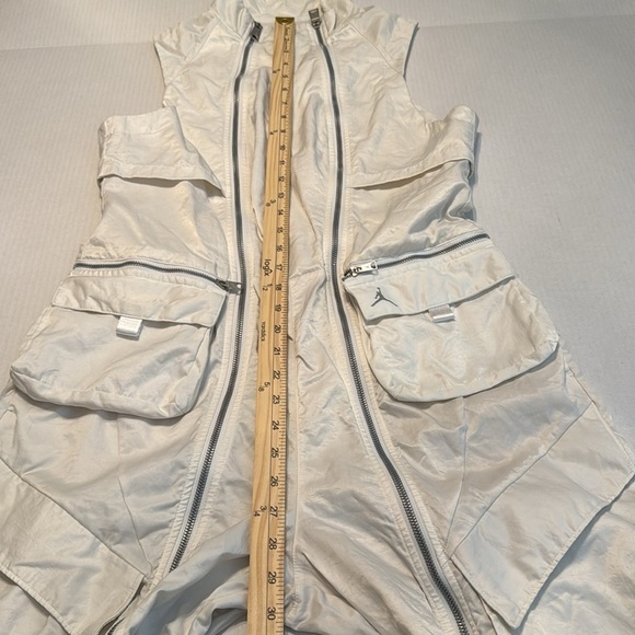 Nike Air Jordan Women's White Flight Suit Size M - Picture 4 of 16